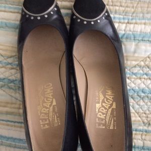 Salvatore Ferragamo women’s shoes size 8 AA black